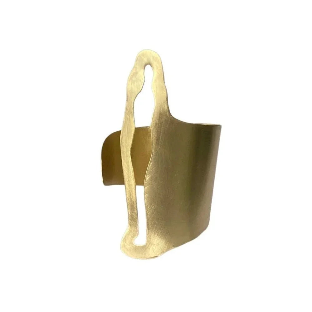 Brazalete dorado silueta May Gañán - piamontemadrid