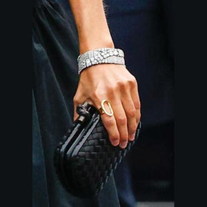 Anillo Reina  Karen Hallam. Plata baño oro.